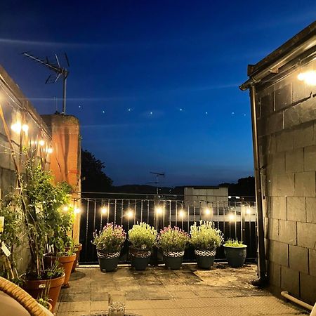 Apartament Epic Location, Views & Large Private Terrace Windsor Zewnętrze zdjęcie