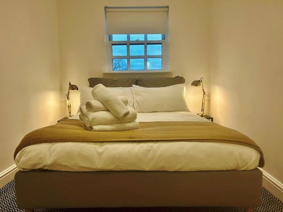 Apartament Epic Location, Views & Large Private Terrace Windsor Zewnętrze zdjęcie